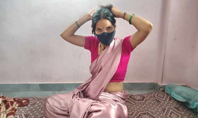 Indian desi bhabhi fucked in saree