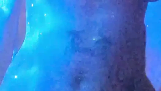 Sadece seninle dans ediyorum, benden ne tür şeyler görmek istersin?