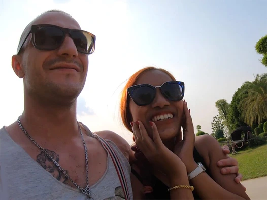 Sevimli asyalı genç amatör ev yapımı porno sonra bir gün dışarı gezi