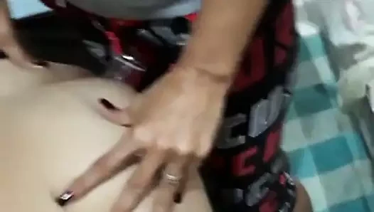 Minha esposa me comendo