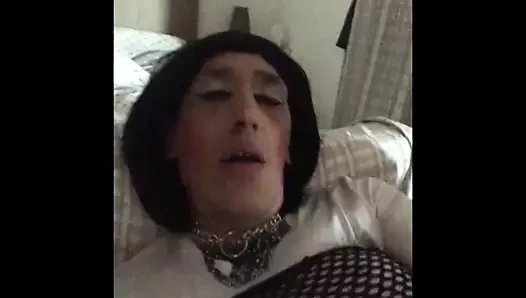 Lea o benimle gerçek bir sikişiyor, bundan hoşlanıyorum