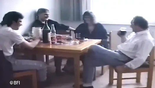 Винтажный трах-оргия с сексуальными телочками