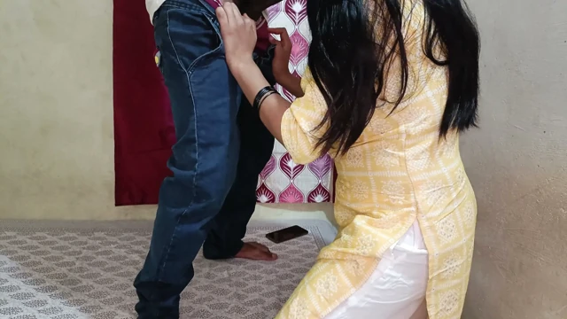 Desi Wife Fucked By Electrician Because Priya accidentally grabbed his penis, hindi audio