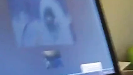 Skype seks - çok yüksek sesle boşalmak