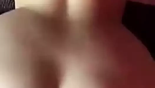 una nalgona en cuatro