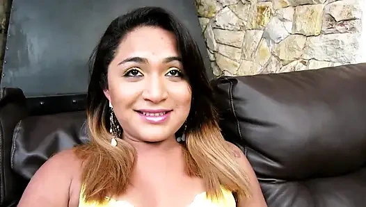 Dev yaraklı ateşli ladyboy en ateşli solo: yarak ve göt mastürbasyonu ve çok heyecan verici vibratör ıslak göt penetrasyonu!!