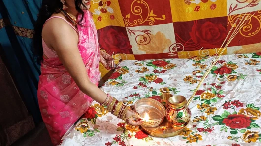 Hintli yeni evli çift seks yapıyor