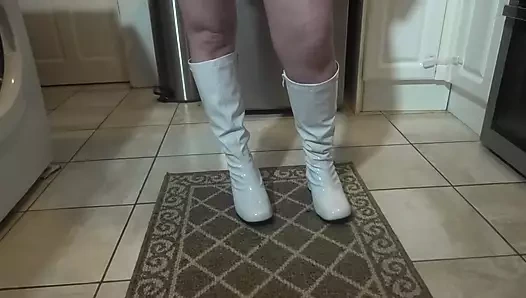 seksi botlarda çıplak