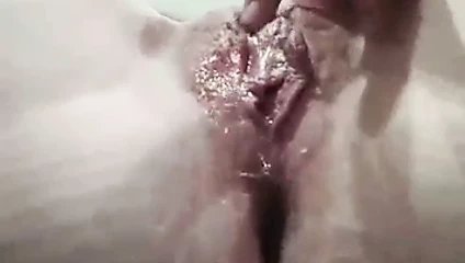 çok çok ıslak KEDİ