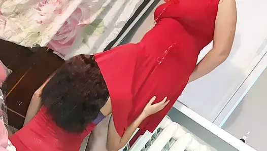 İki heteroseksüel kız zaman içinde birbirlerinin amlarının tadına baktı - lesbian-candys