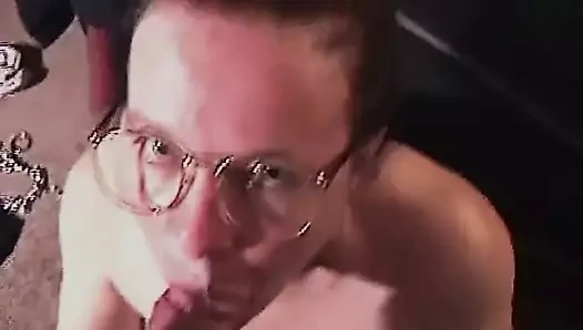 Asosyal olgun bir model olmak istiyor