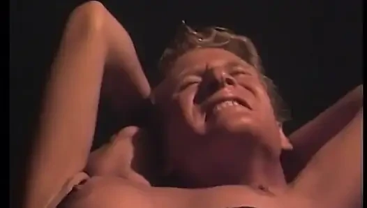 Amcık sikişi nostaljik ayak fetişi