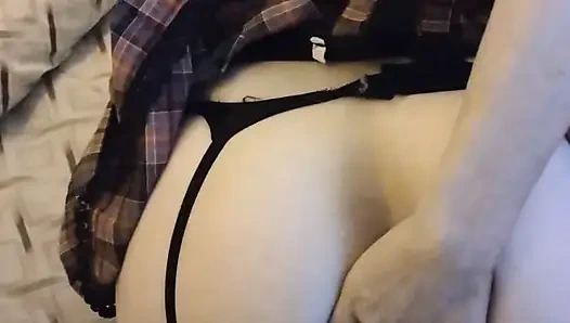 Kız öğrenci arkadan yarak alıyor