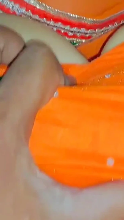 Захватывающий момент из "Diwali специальный подарок для мужа раком с большой задницей индийской домохозяйки хинди Аудио"