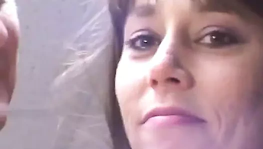 Azgın kadınlar yarak alırken inliyor