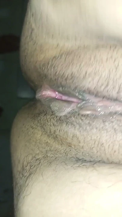 Hintli genç kızın (18+) ilk anal seksi | Klip 1