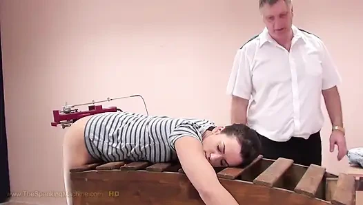 Tess şaplak makinesi - göt kırbaçlama