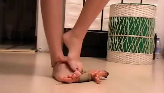 Oyuncakları çiğneme