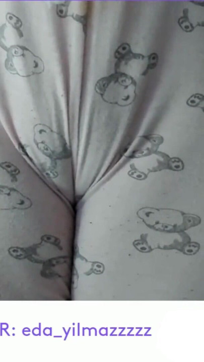 CAMEL TOE- PİJAMAYLA MASTURBASYON- TURK PORNO- TURK MILF | Klip 1