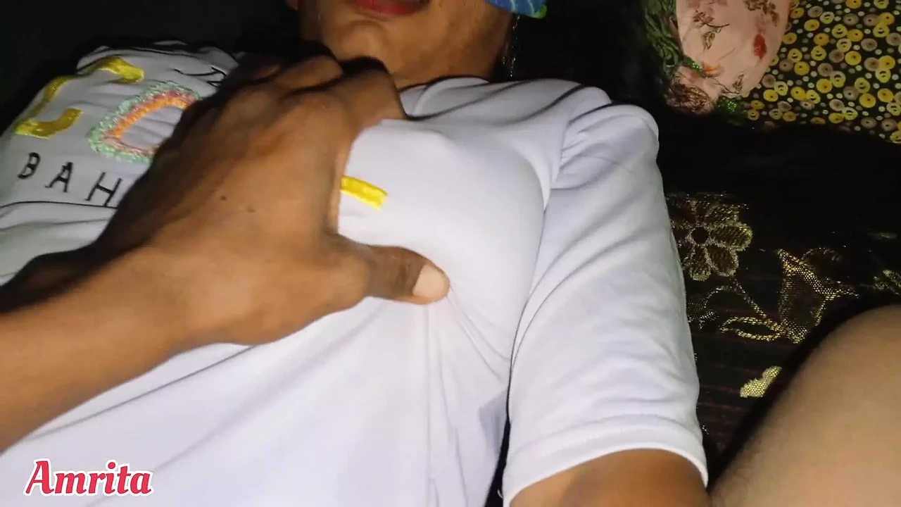 Full Scene: Bhabhi Ko Raat Me Jor Se Choda In House Hindi Audio Step Sister Ki Chudai (Full Video) - Vienna Special