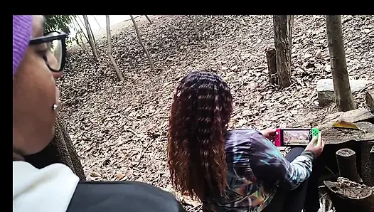 Mario oyunu parkta seksle sona erdi