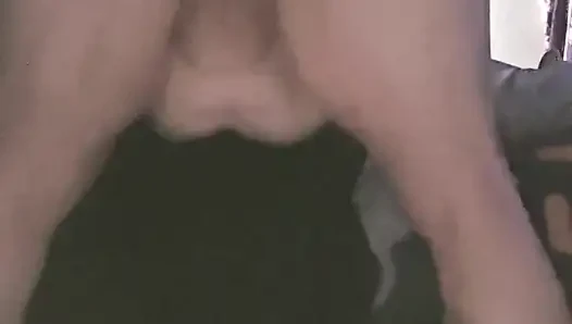 Amcığımla oynuyordum ve birinin beni duyduğunu düşünüyorum