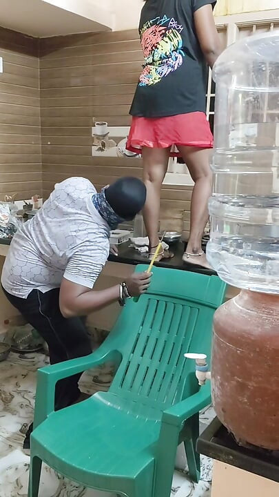 Bölüm 1 şanslı tesisatçı ve şanssız hizmetçi