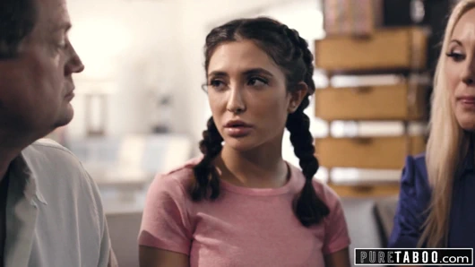 Saf Tabu - Sapık Ebeveynler, Gencin Değiştirildiğini Ortaya Koyuyor