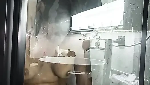 Duşta Beni İzle