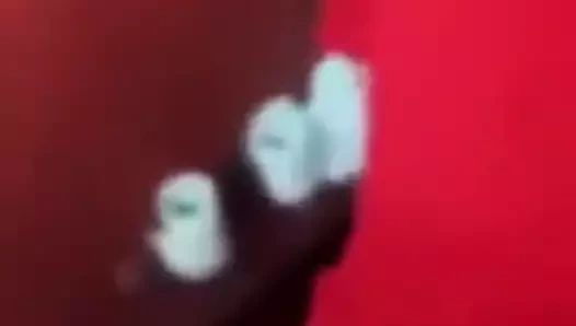 Kızım plazanın banyosunda seks yapıyor