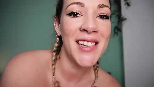 Giantess: bilim adamı profesörünü küçültüyor