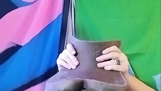 O seks bebeğini sikiyor 11 inçlik kalın harikası başka nereye yapışacak