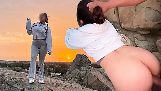 Arkadaşımın kız arkadaşını Çığlık Dağı'nın tepesine yürüyüşe davet ettim