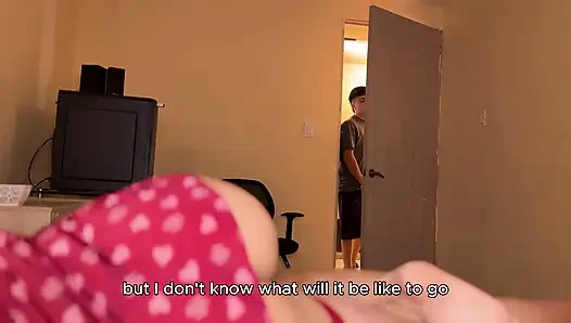 Seksi iç çamaşırlı odamda bir yabancı... Sonunda seks yaptık ve ben onun içine girdim