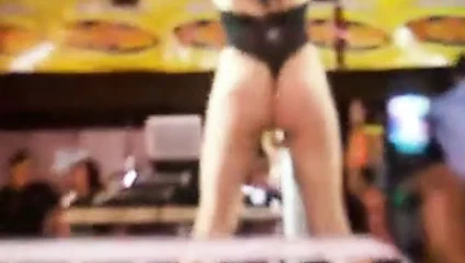 Latin g-string yarışması 2