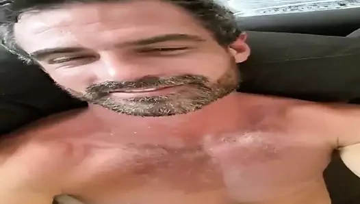 Baba çok çılgın bir şekilde boşalıyor!!