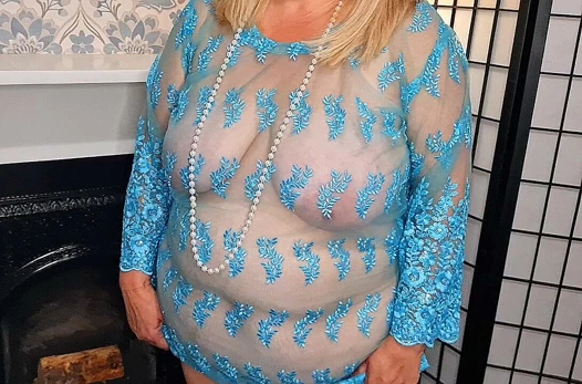 Yüzüne oturabilir miyim - hazırlan - aldatan olgun amatör iri güzel sürtük