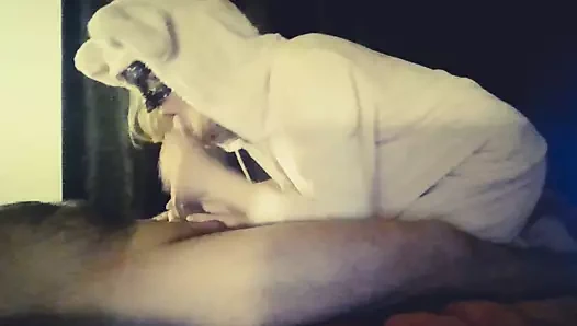 Trick seksi civciv içine bir oral seks