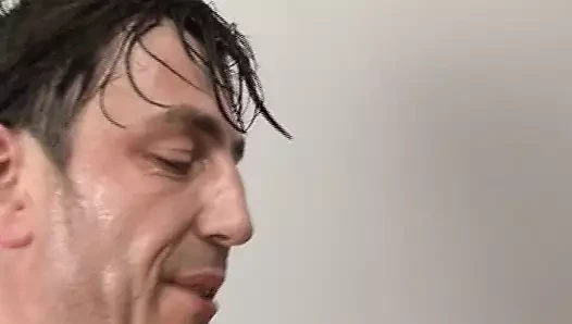 Kıllı sarışın Alman nine sert sikişiyor