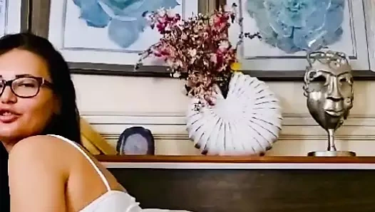 HellenDesire videosu