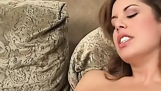 Marlena bize şov yapıyor