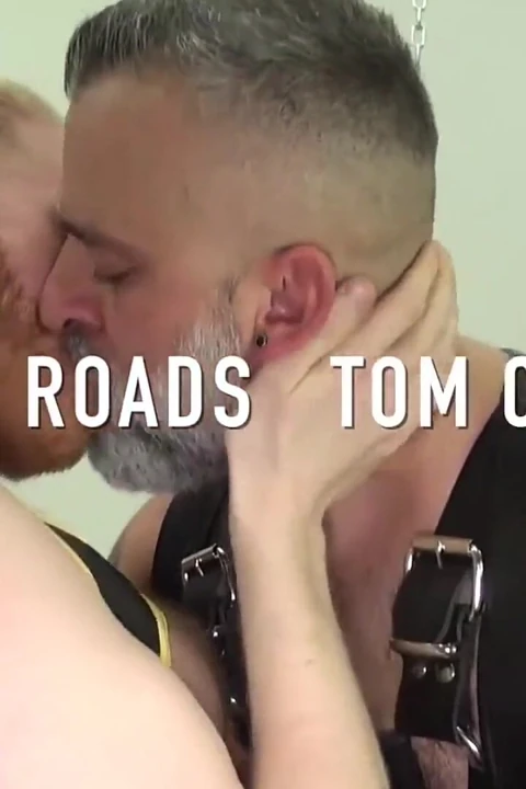 HAIRYANDRAW - Hairy men Cooper Roads and Tom Carlton raw breed