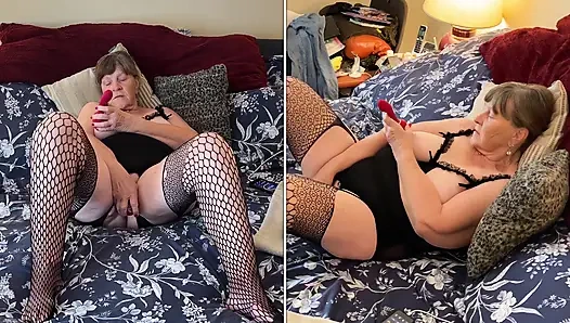 Gilf Carmen'in Paskalya haftası solo mastürbasyon zevkleri 4126cams24