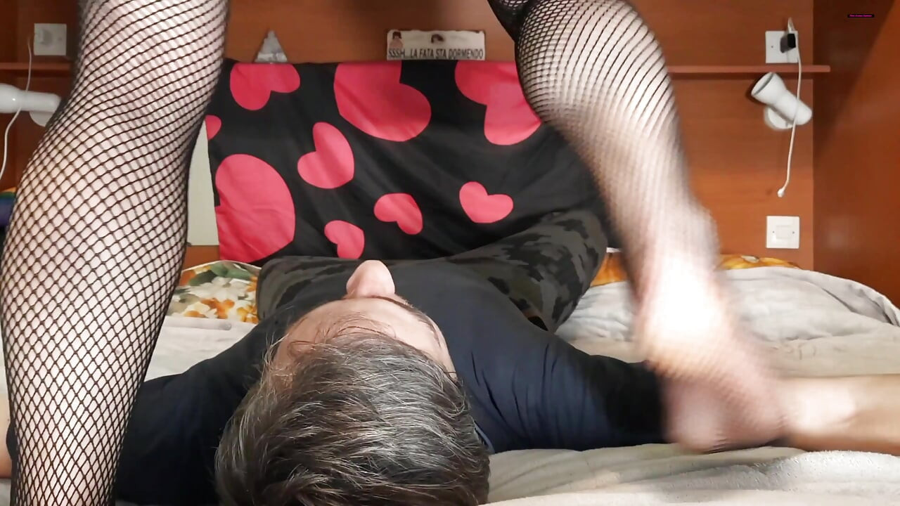 Hey! Yüzüne twerk yapmak istiyorum! 4K!
