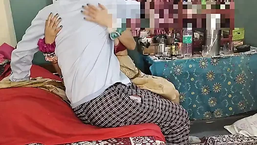 Kayınbiraderi aradı ve penisini emdi