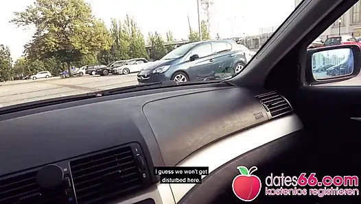 Berlinli şımarık genç sürtük ile ateşli ve riskli halka açık seks