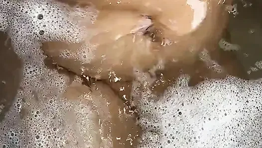Sonra banyo yapıyorum