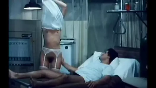 Seksi klasik hemşireye ne dersin?