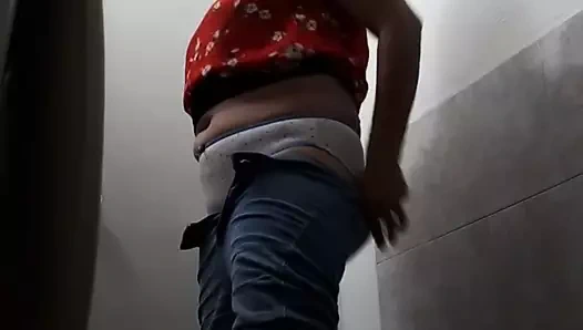 Büyük götlü seksi anne