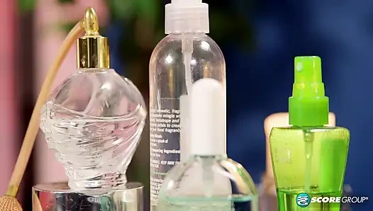 Hh fincan göğüslerim var